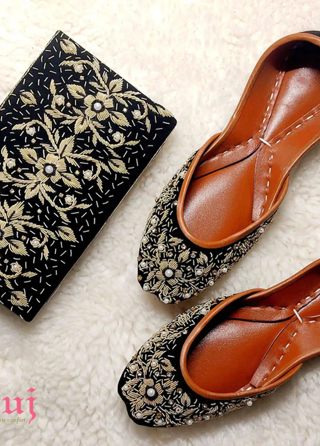 Zuruj Festive Style Clutch X Khussa CL-137