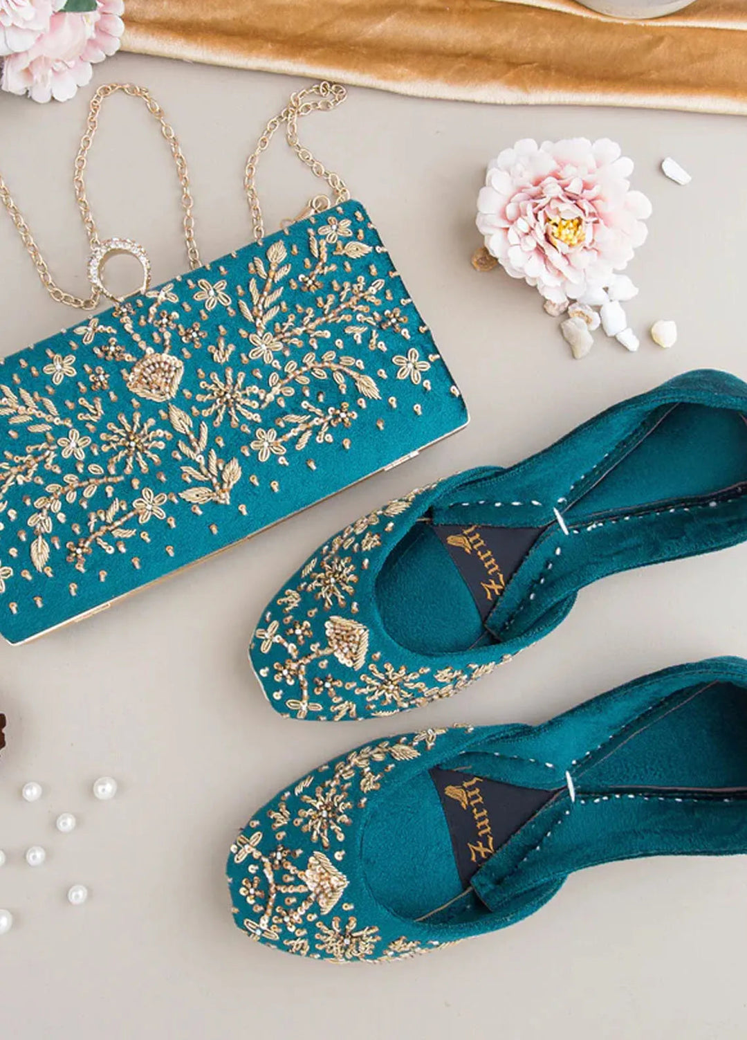 Zuruj Festive Style Clutch X Khussa CL-238-PEACOCK