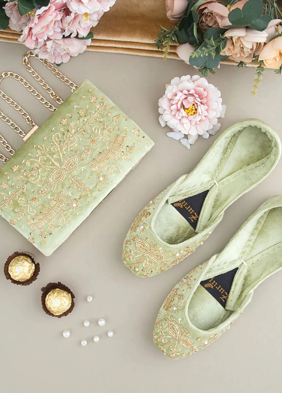 Zuruj Festive Style Clutch X Khussa CL-239-PISTA GREEN