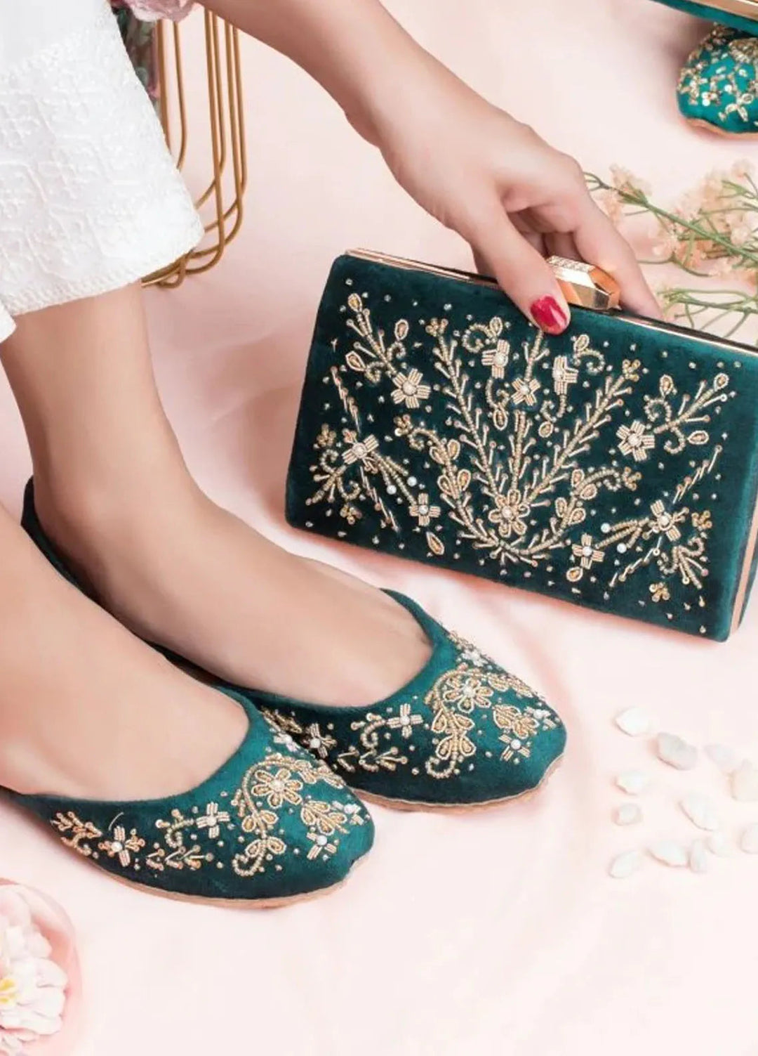 Zuruj Festive Style Clutch X Khussa CL-240-Bottle Green