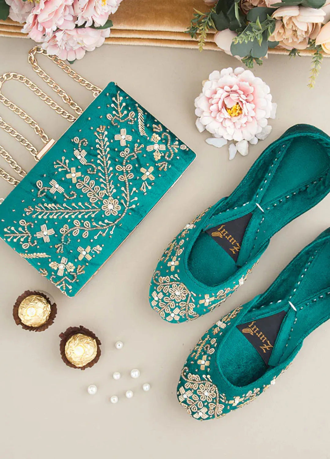 Zuruj Festive Style Clutch X Khussa CL-240-Green