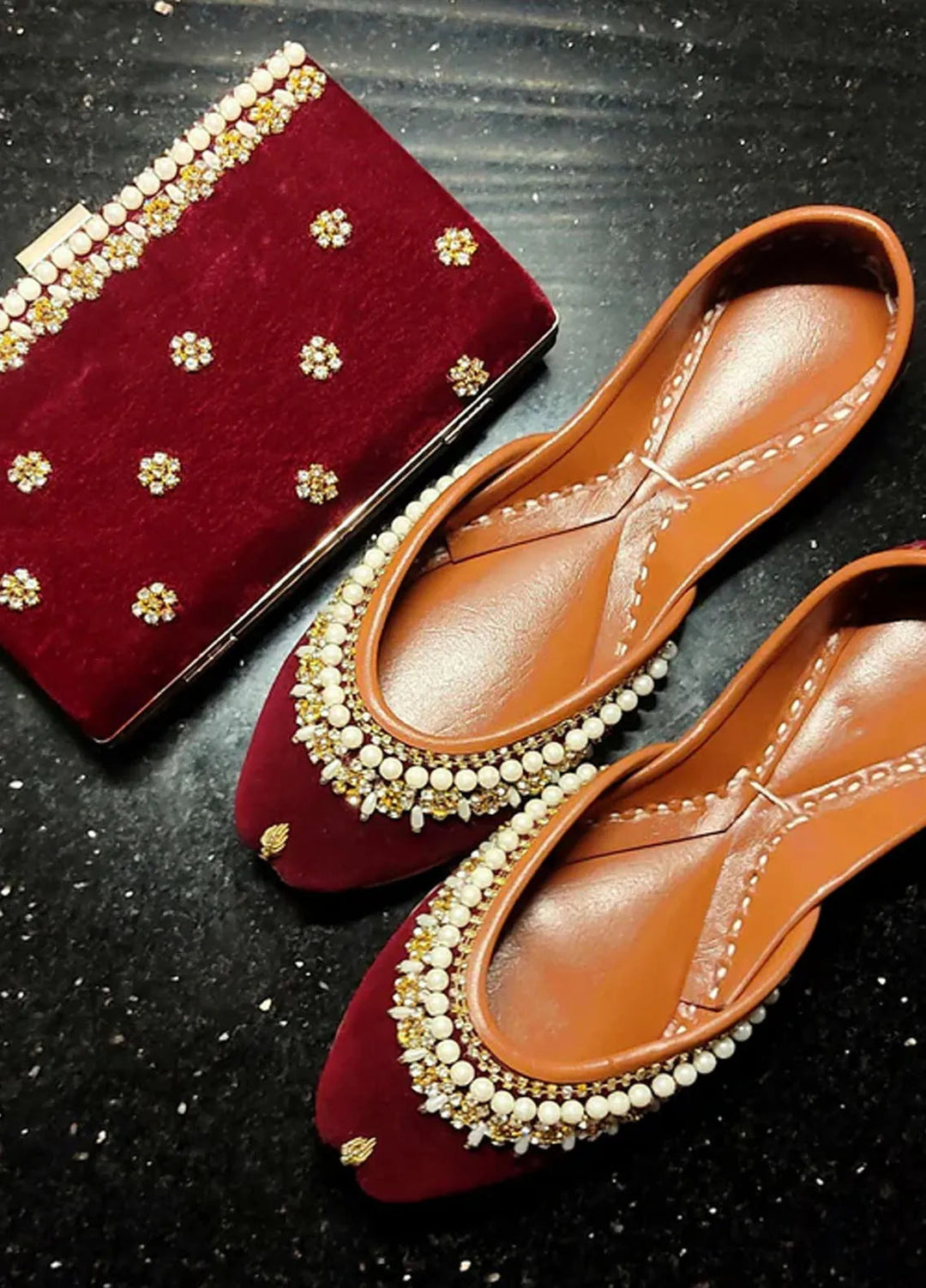 Zuruj Festive Style Clutch X Khussa CL-4