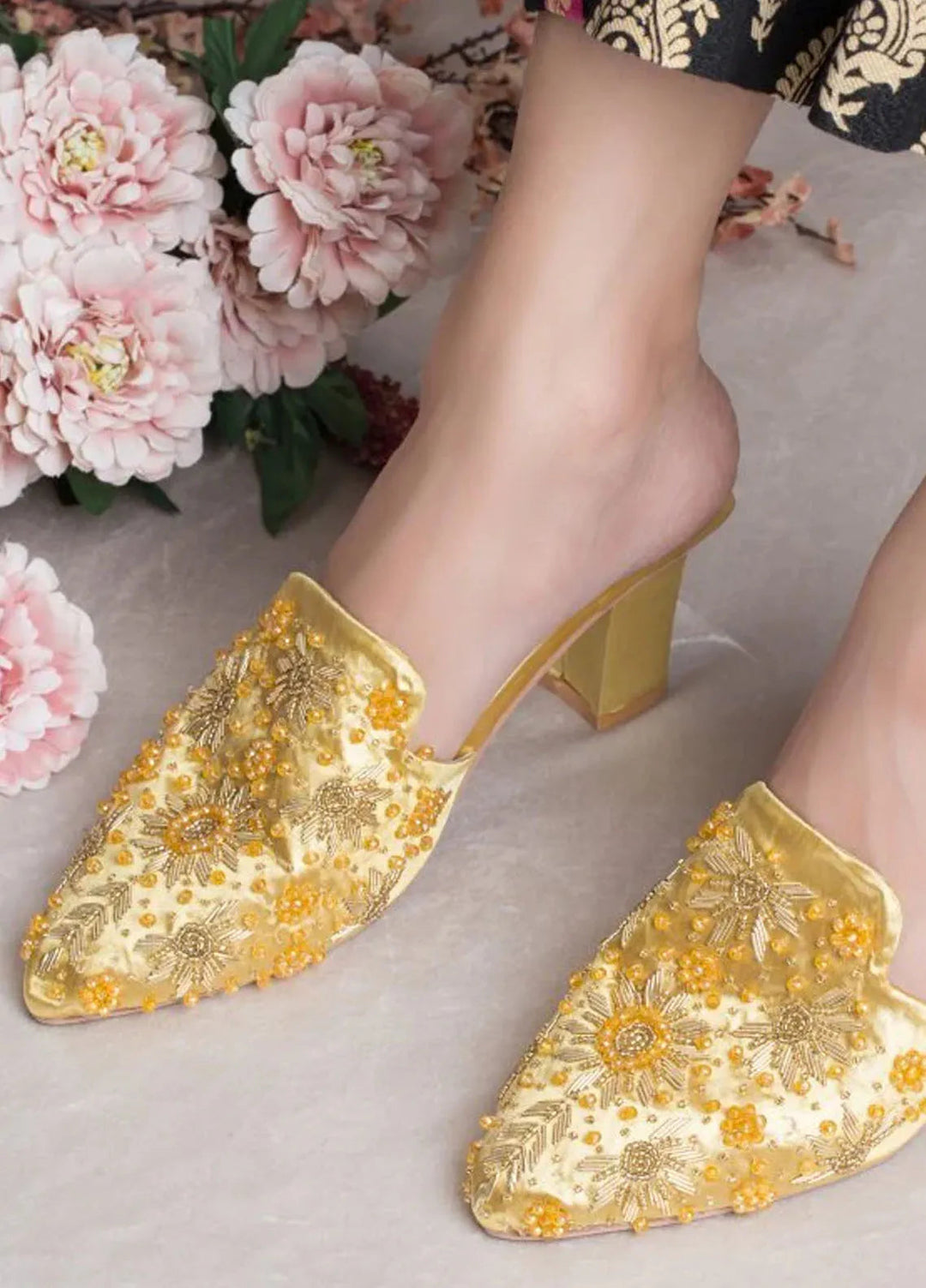 Zuruj Festive Style Heel Mules HM-113-Golden