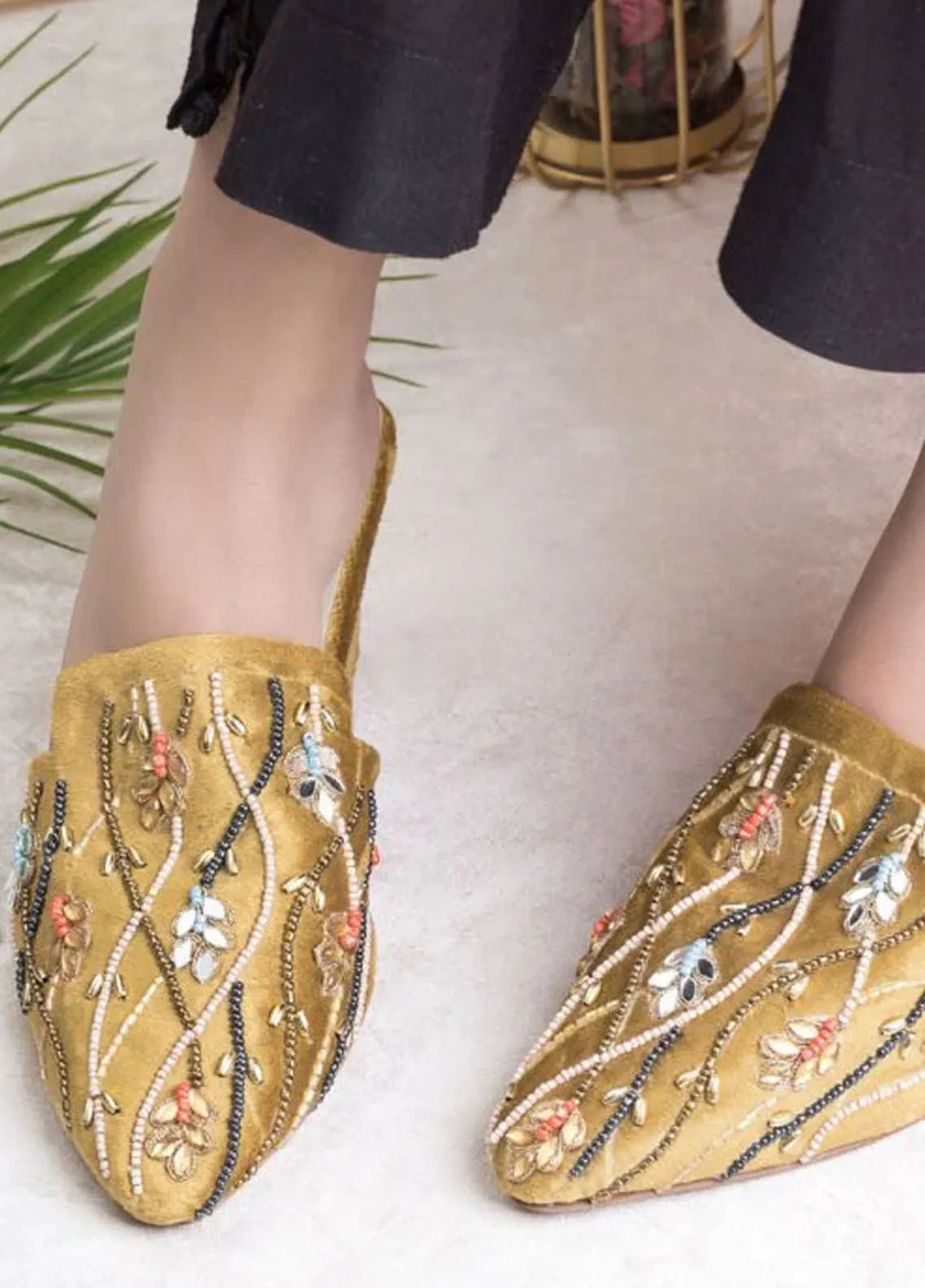 Zuruj Festive Style Heel Mules HM-257-Golden