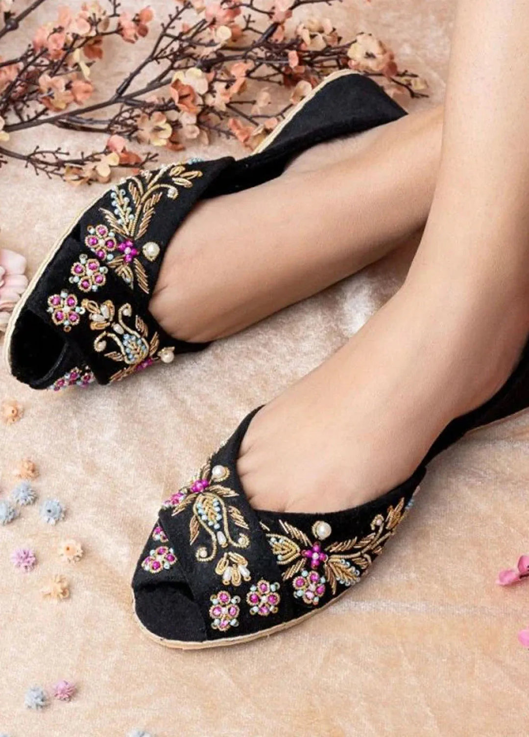 Zuruj Festive Style Khussa PE-2-Black