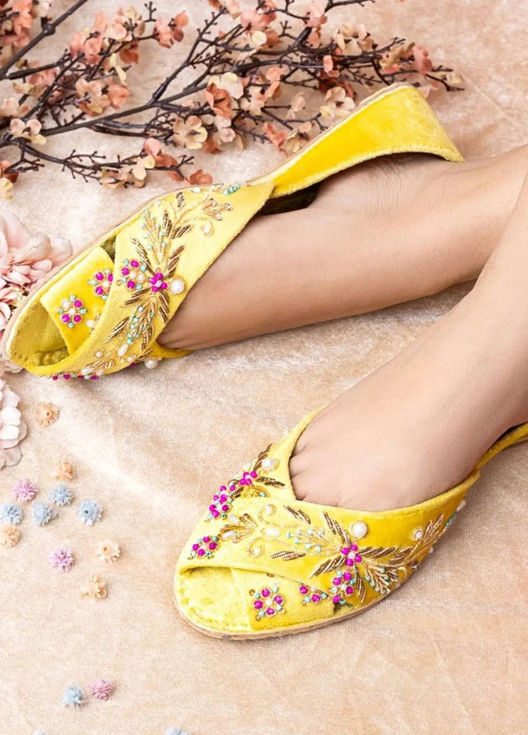 Zuruj Festive Style Khussa PE-2-Yellow