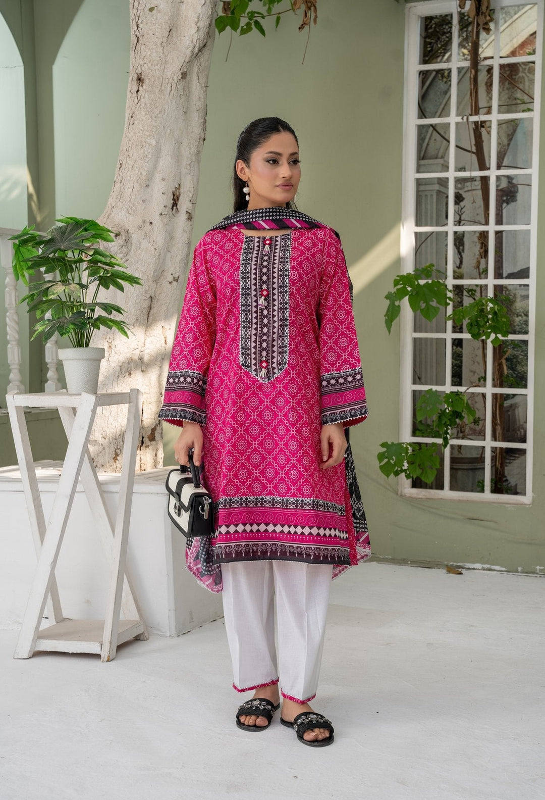 La Elise Women RTW Embroidered Lawn 3 Piece Suit 0000604 Safa - Casual Collection