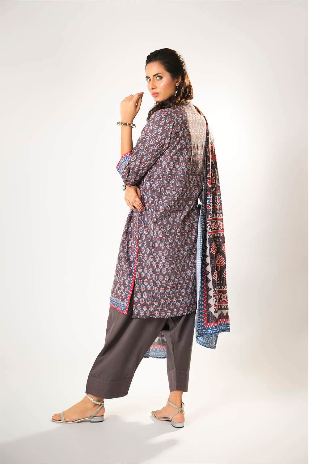 Senorita Women RTW Women Grey and Multicolor Casual 3 Piece Suit Cotton Khaddar Printed LAD-03196 - Winter Collection