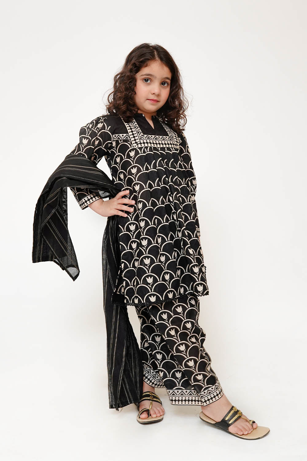 Senorita Kids RTW Printed Cotton Lawn 3 Piece Suit KAD-03497 Eid Collection