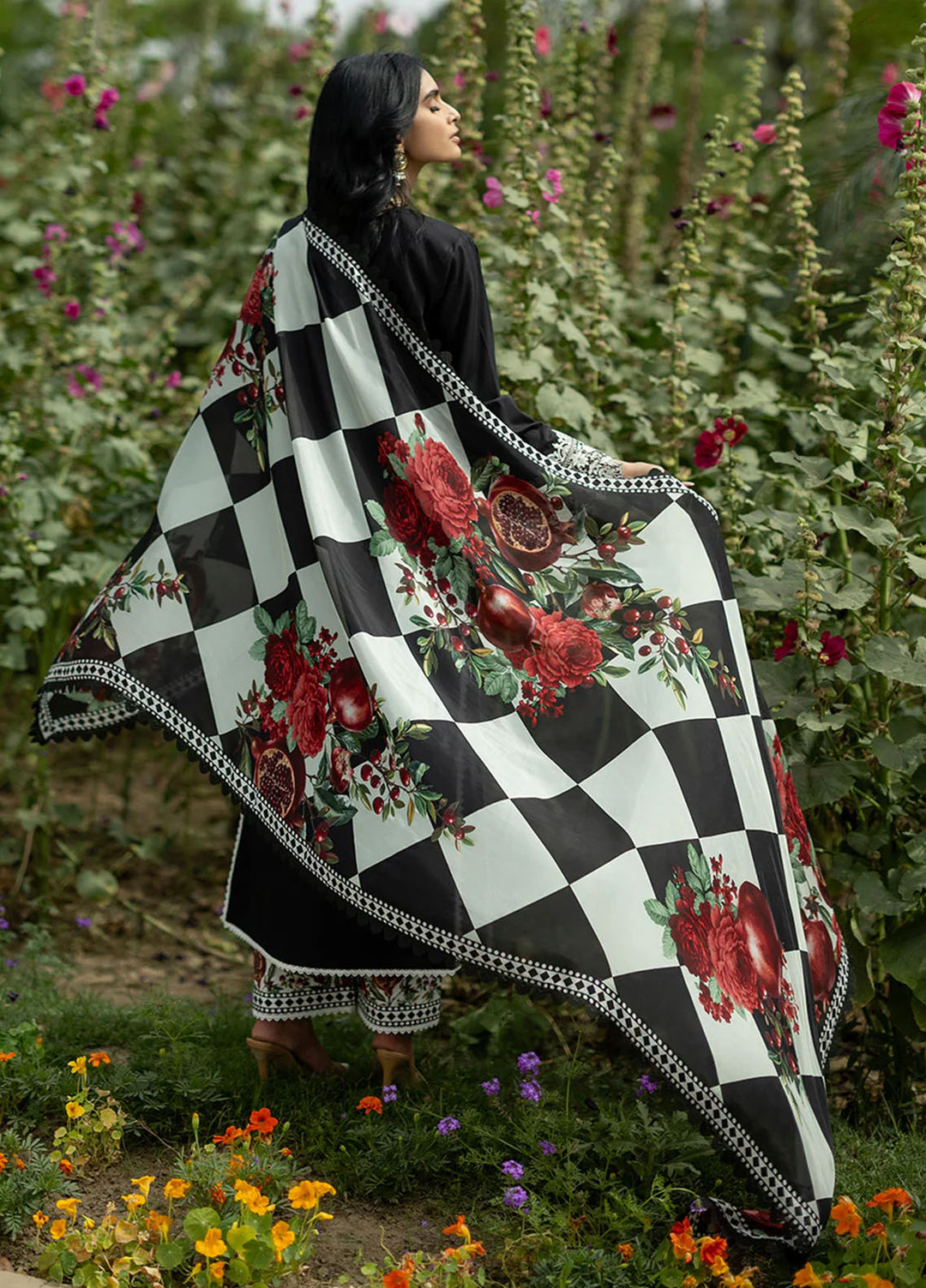 Zainab Chottani Unstitched Embroidered Lawn 3 Piece Suit ZC26ULE Fia 03 - Eid Collection