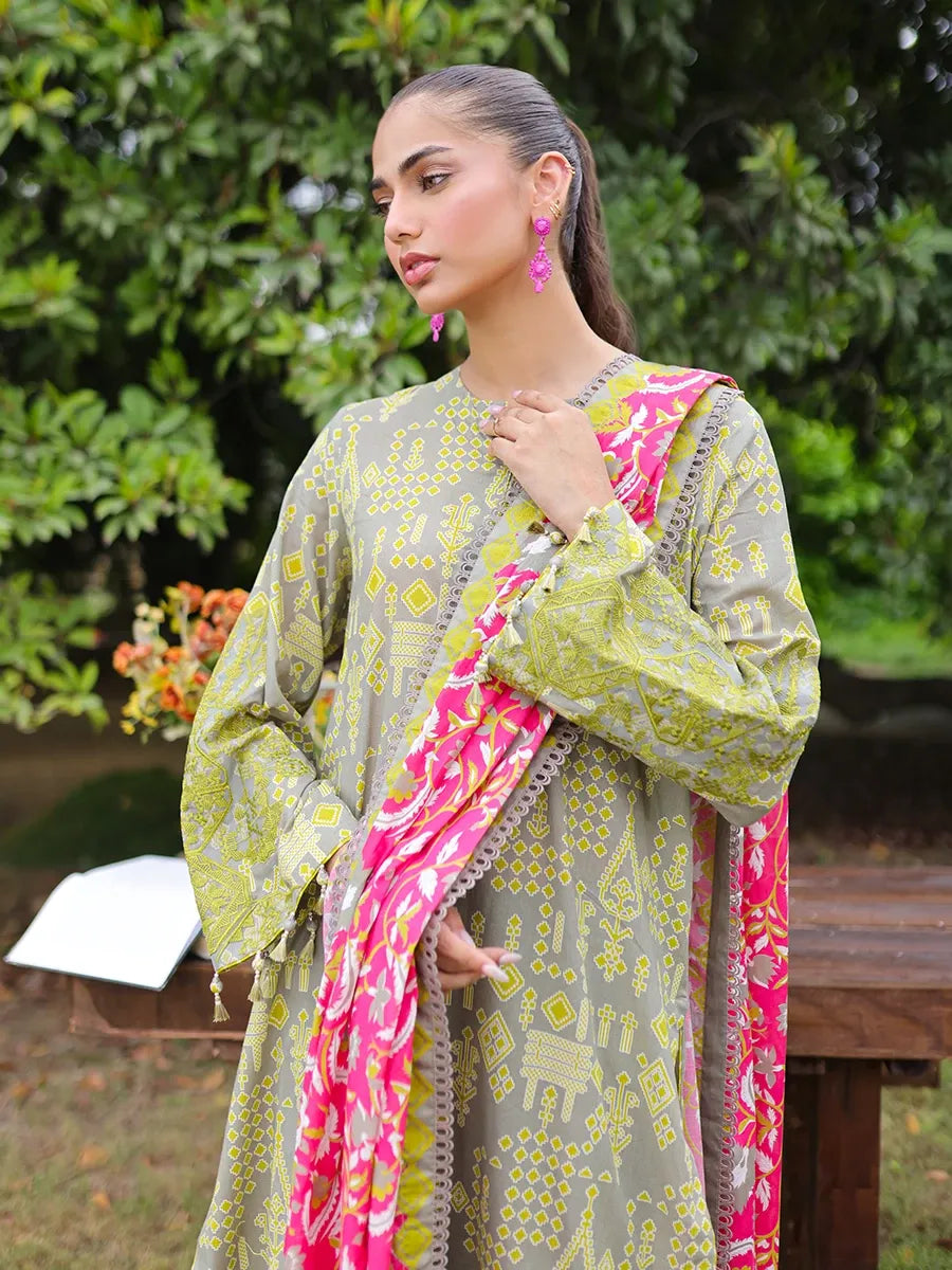 Salitex Women Embroidered Cambric 3 Piece Suit WUS3BS24IZ011 - Winter Collection