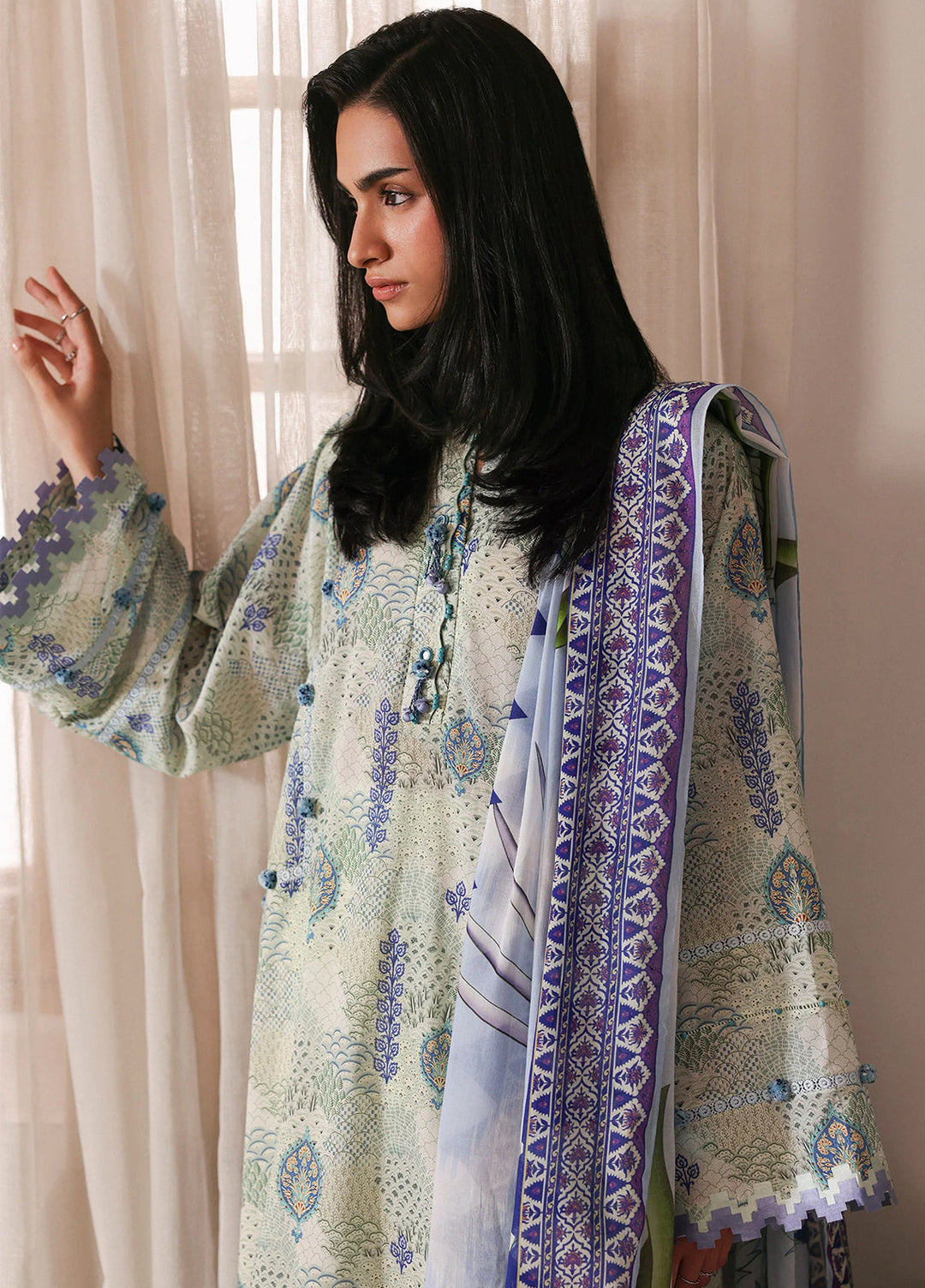Amaya by Zaha Unstitched Printed Lawn 3 Piece Suit ZK26UAL Lilia APL26-06 - Casual Collection