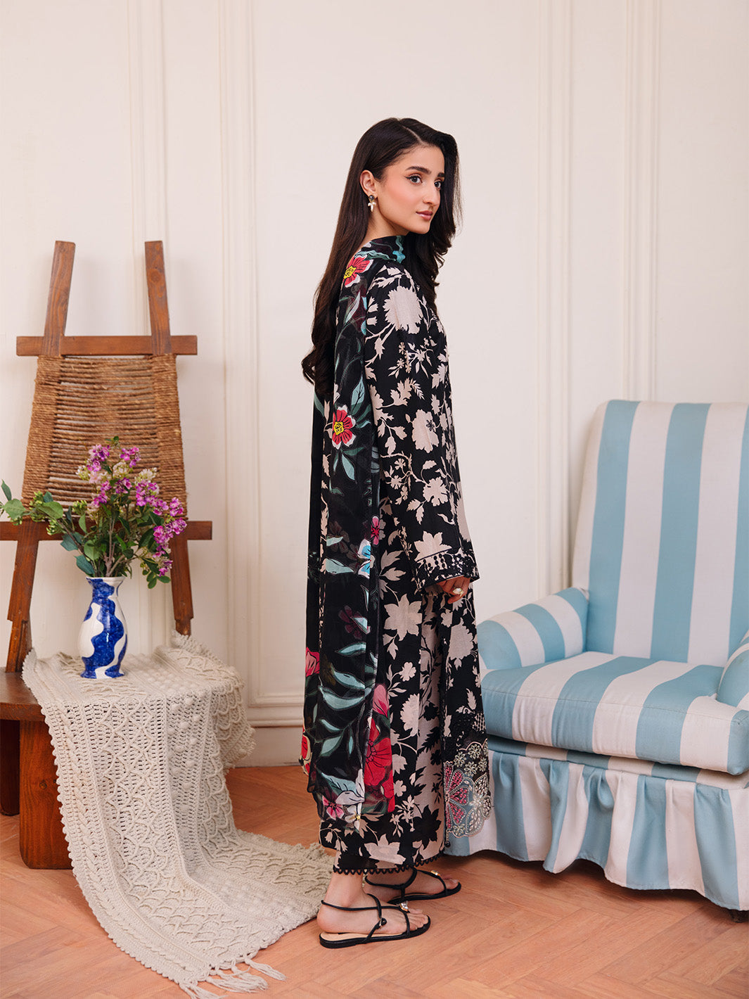 Femmora by Yards Unstitched Embroidered Lawn 3 Piece Suit Ivy Casual Collection
