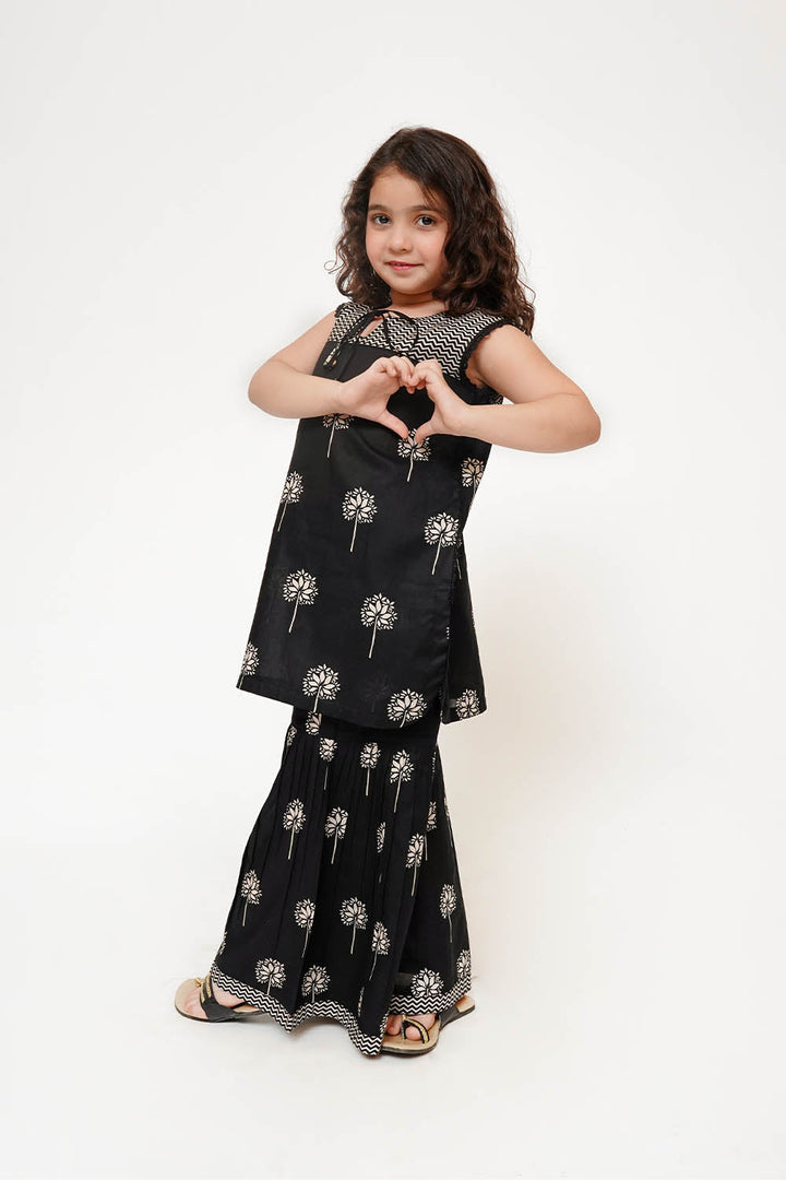 Monochrome by Senorita Girls RTW Printed Lawn Cotton 3 Piece Suit KAD-03495 Casual Collection