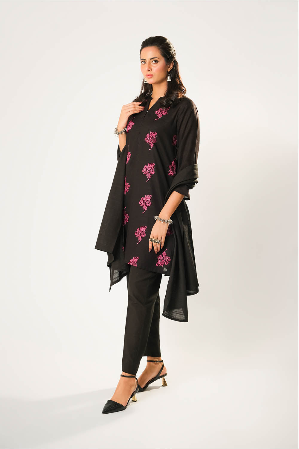 Senorita Women RTW Women Printed Black Casual 3 Piece Suit Cotton Khaddar Dyed LAD-03176 - Winter Collection