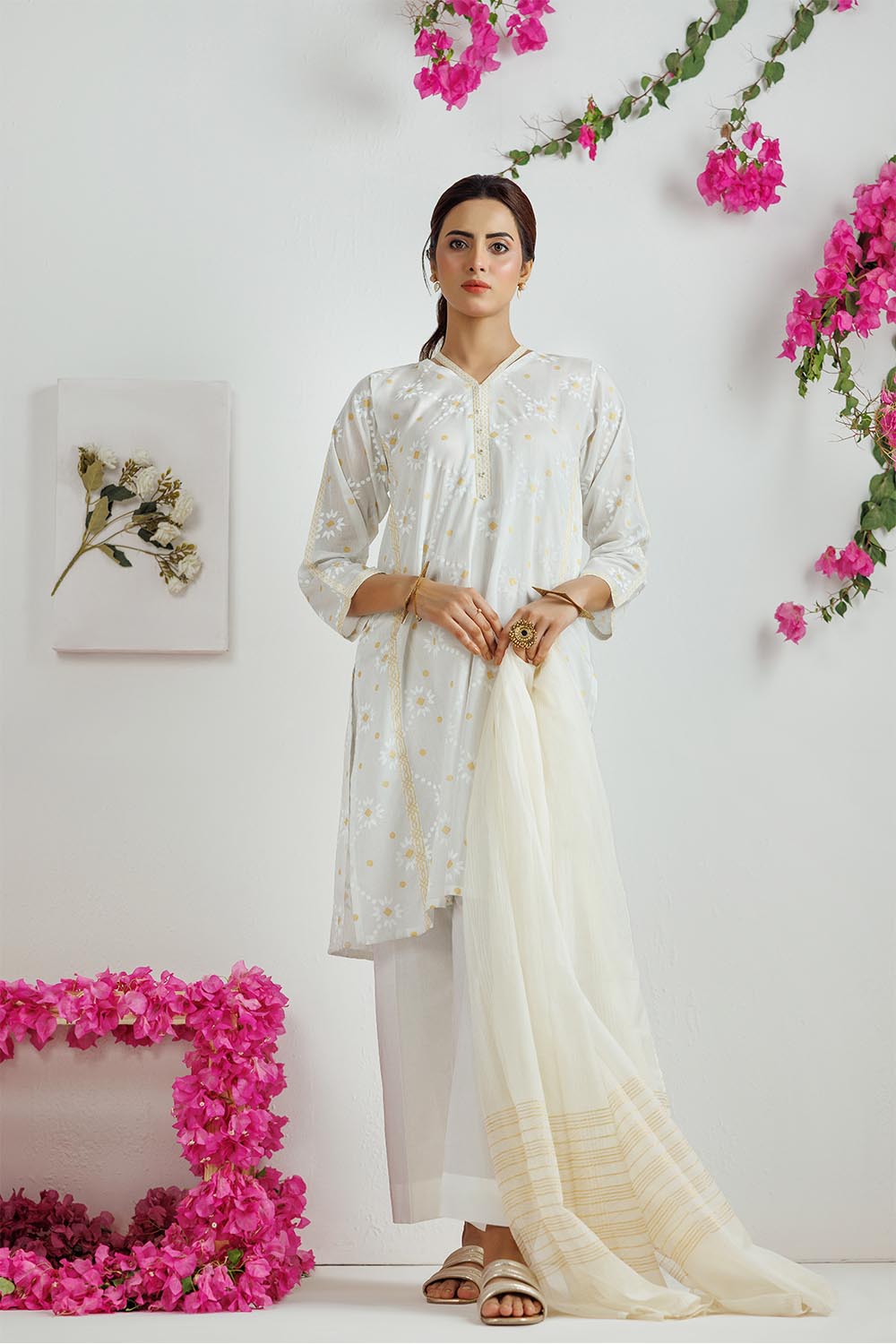 Senorita Women RTW Women White and Gold Casual 3 Piece Suit Cotton Lawn Printed LAD-03169 - Summer Collection
