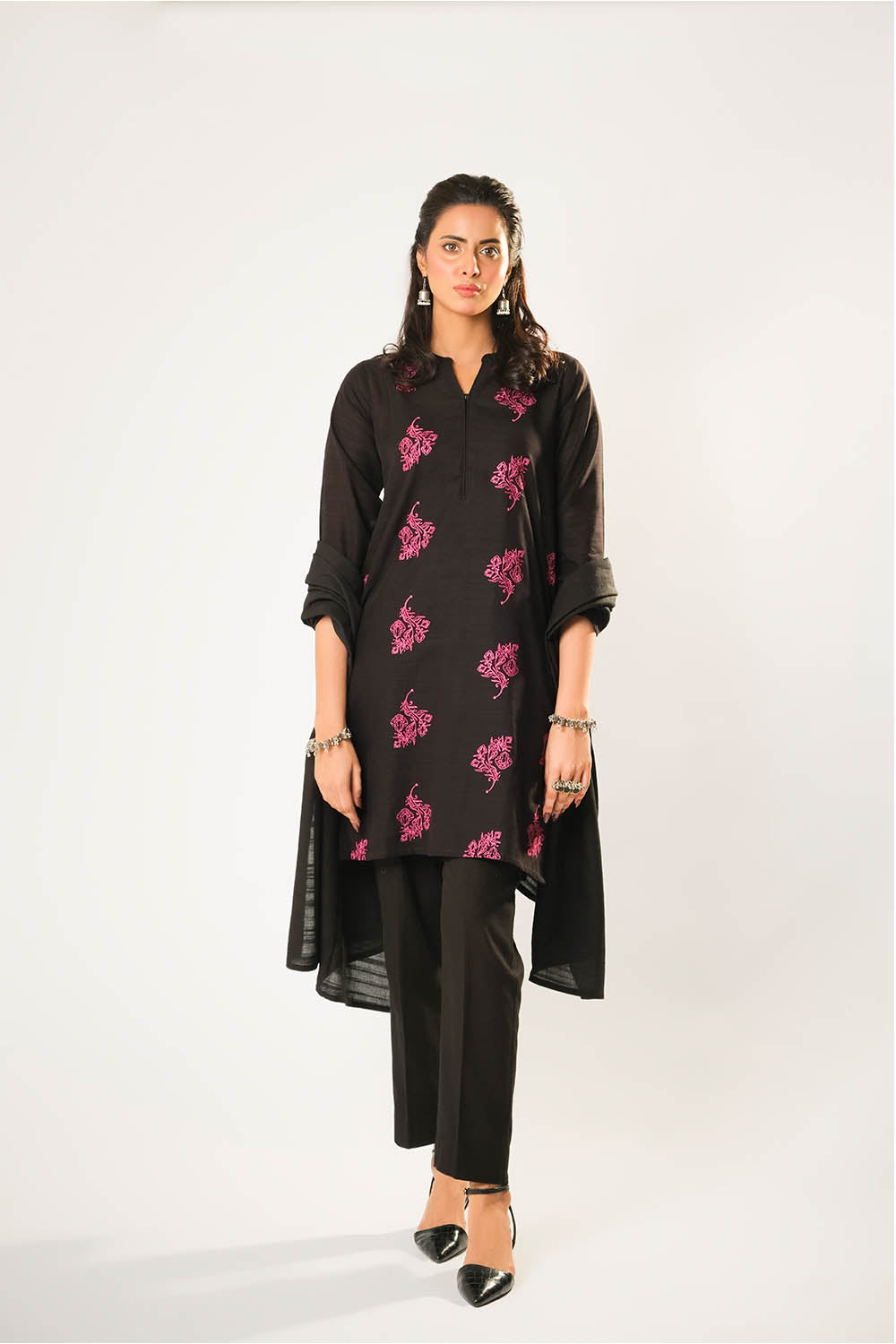 Senorita Women RTW Women Printed Black Casual 3 Piece Suit Cotton Khaddar Dyed LAD-03176 - Winter Collection