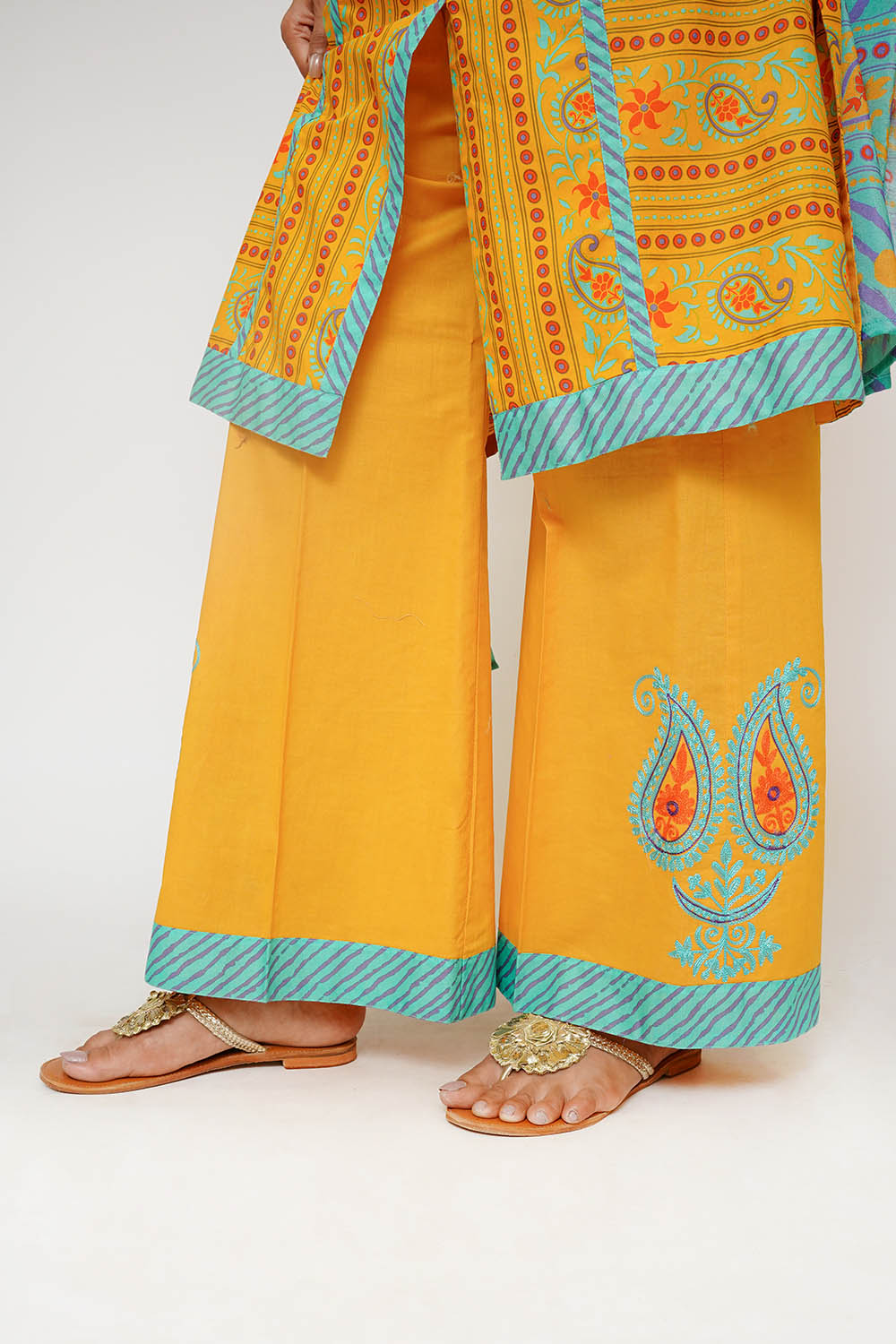 Senorita Women RTW Printed Lawn Cotton 3 Piece Suit LAD-03435 Eid Collection