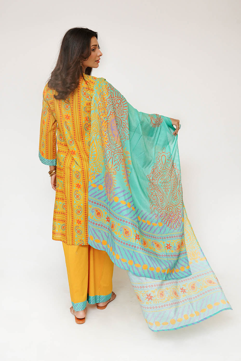 Senorita Women RTW Printed Lawn Cotton 3 Piece Suit LAD-03435 Eid Collection