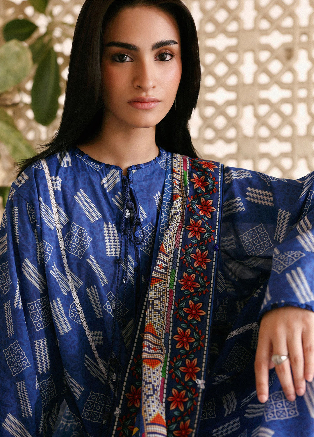 Amaya by Zaha Unstitched Printed Lawn 3 Piece Suit ZK26UAL Zaria APL26-09 - Casual Collection