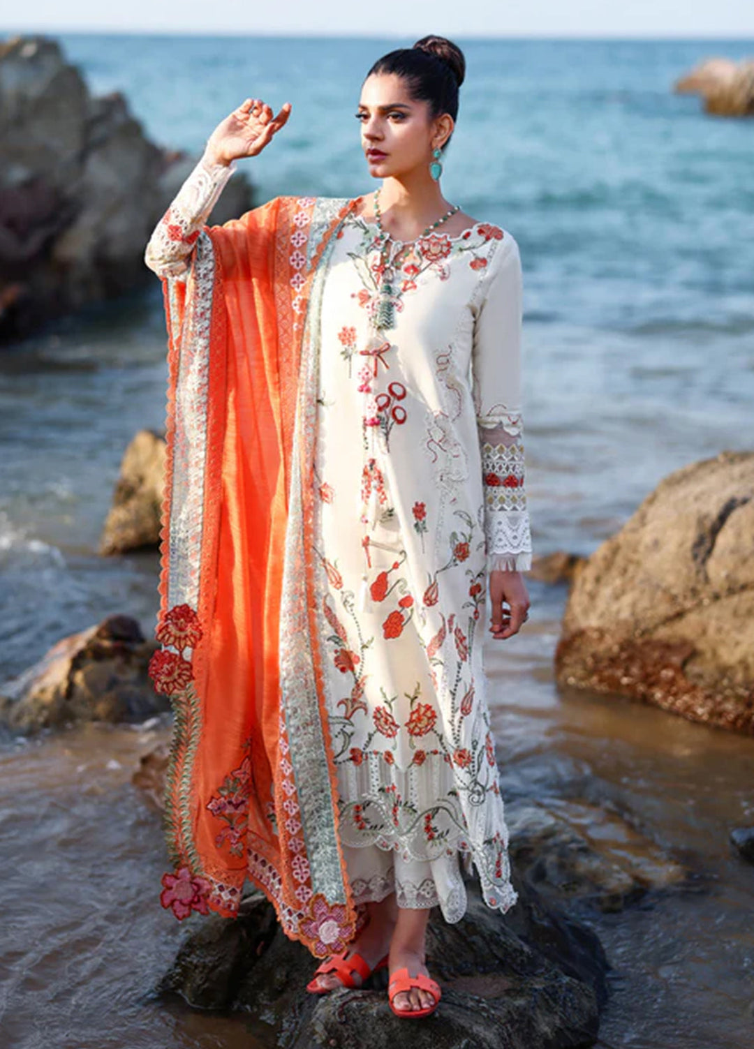 Saira Shakira Unstitched Embroidered Lawn 3 Piece Suit SSR26ULE SS-005A - Eid Collection