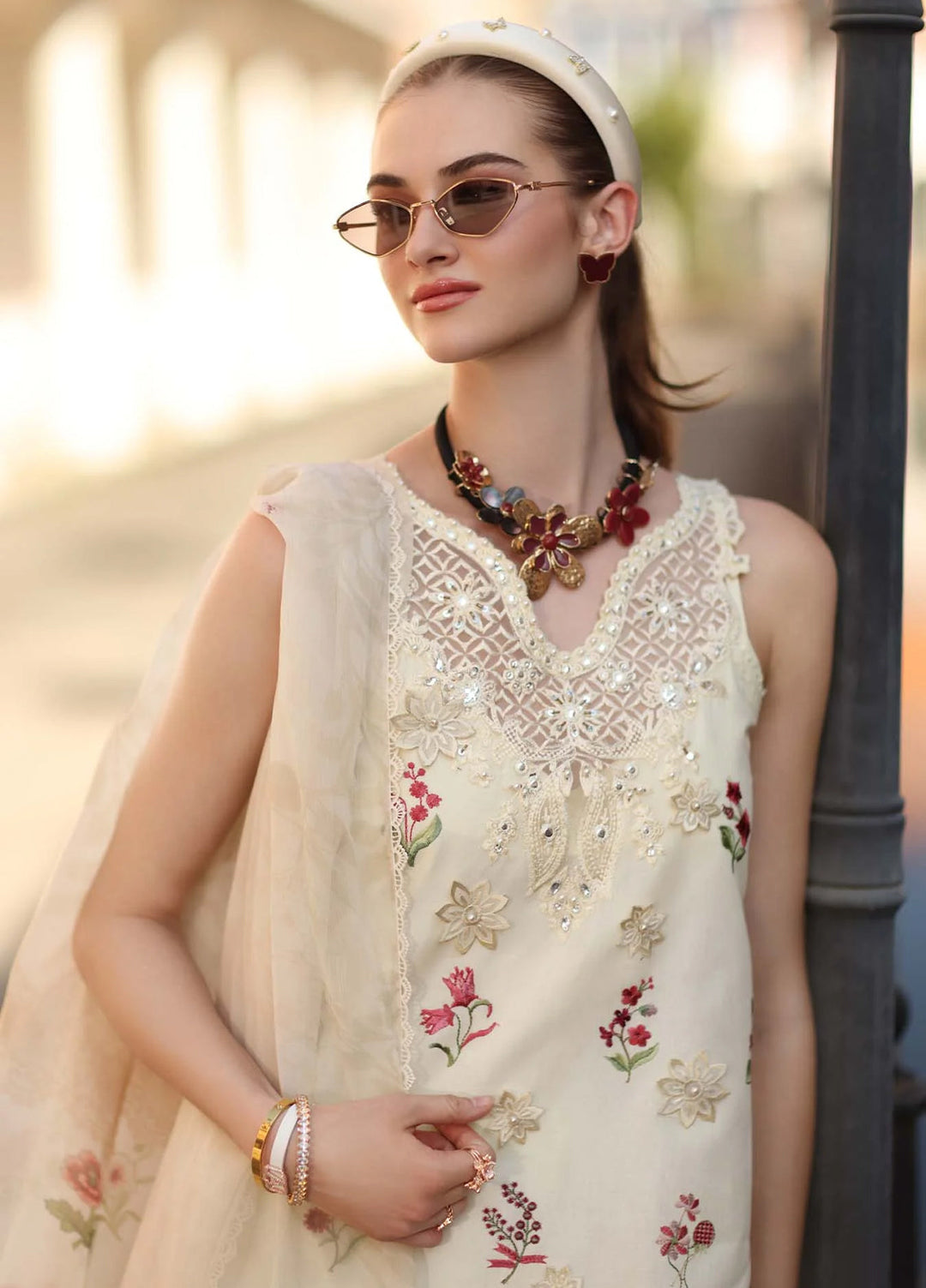 Noor by Saadia Asad Unstitched Embroidered Lawn 3 Piece Suit SA26UNE D-08A - Eid Collection