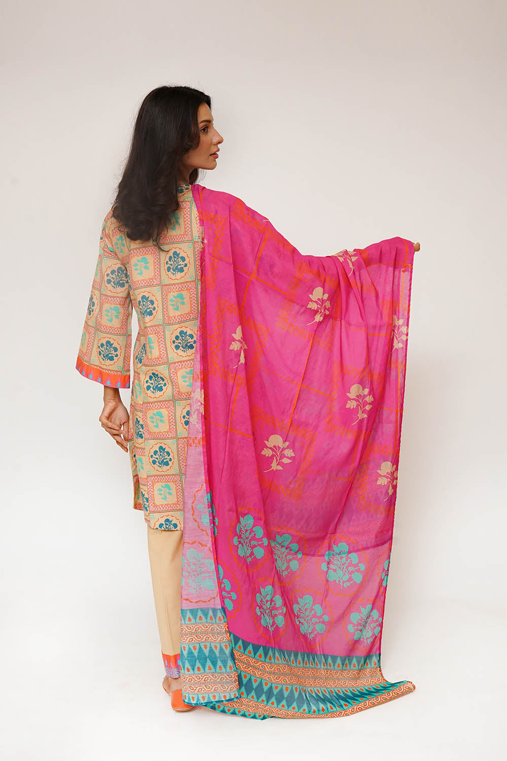 Senorita Women RTW Printed Lawn Cotton 3 Piece Suit LAD-03434 Eid Collection