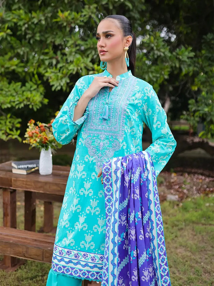 Salitex Women Embroidered Cambric 3 Piece Suit WUS3BS24IZ007 - Winter Collection