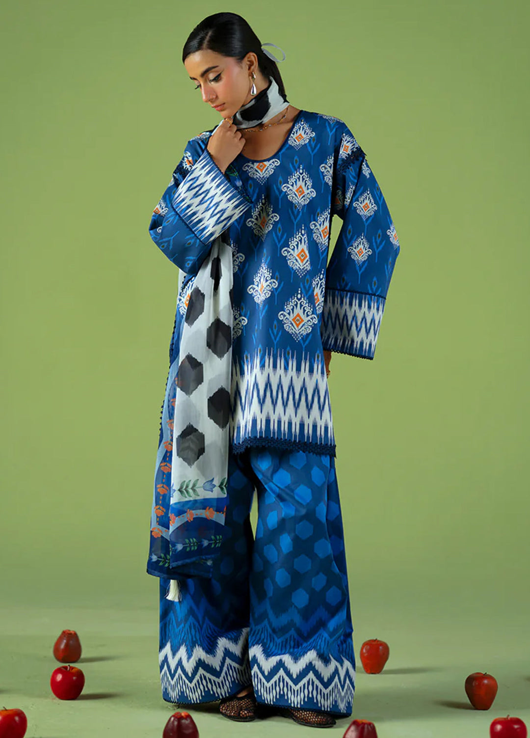 Joolie Prints by Saira Rizwan Printed Cambric Suits Unstitched 3 Piece SR25JP JPU25-09 City Bloom - Summer Collection