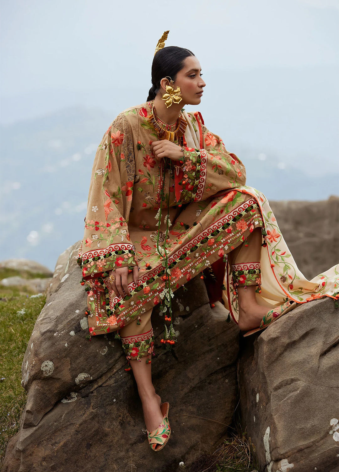 Kashmee Legacy by Elan Unstitched Embroidered Jacquard Lawn 3 Piece Suit EL26ULKL Zérin EL26-12B - Festive Collection