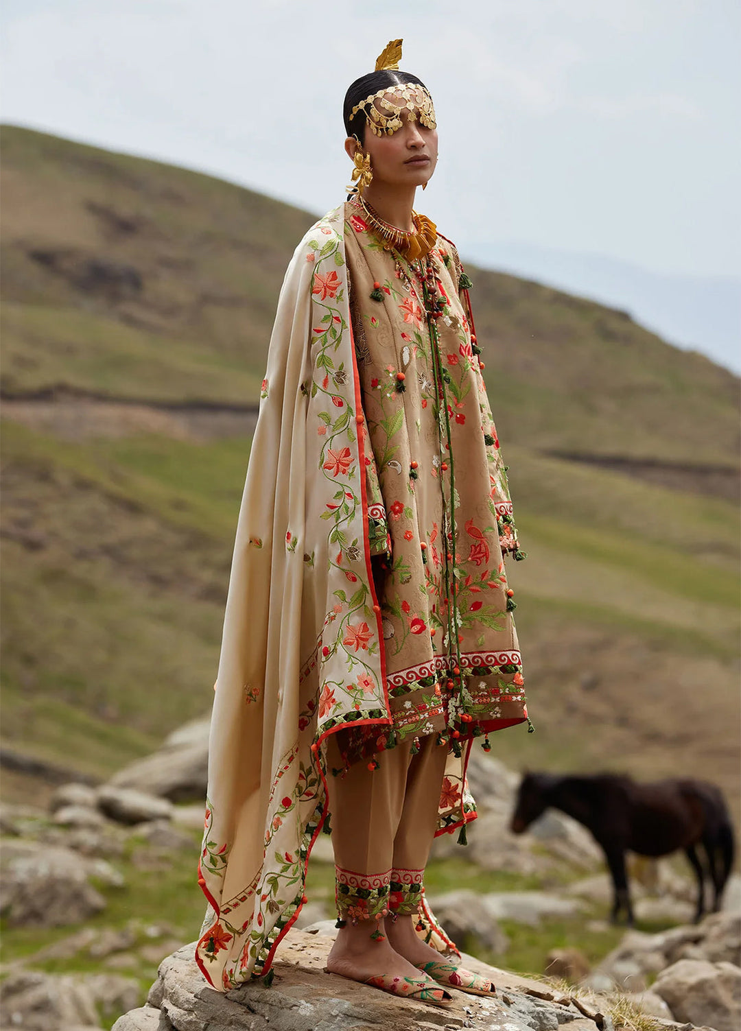 Kashmee Legacy by Elan Unstitched Embroidered Jacquard Lawn 3 Piece Suit EL26ULKL Zérin EL26-12B - Festive Collection