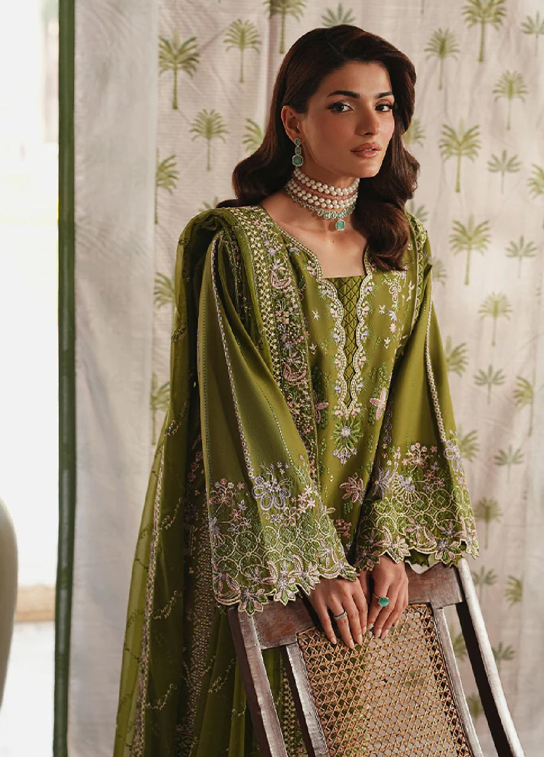 Gulaal Unstitched Embroidered Luxury Lawn 3 Piece Suit GL26USL LUMEVA LL-18 - Festive Collection