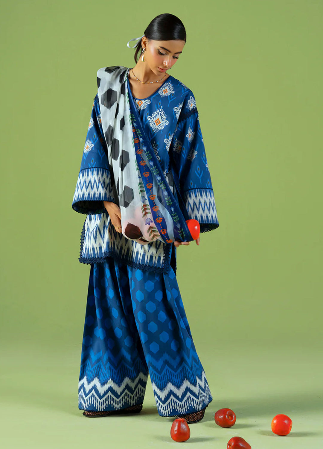 Joolie Prints by Saira Rizwan Printed Cambric Suits Unstitched 3 Piece SR25JP JPU25-09 City Bloom - Summer Collection