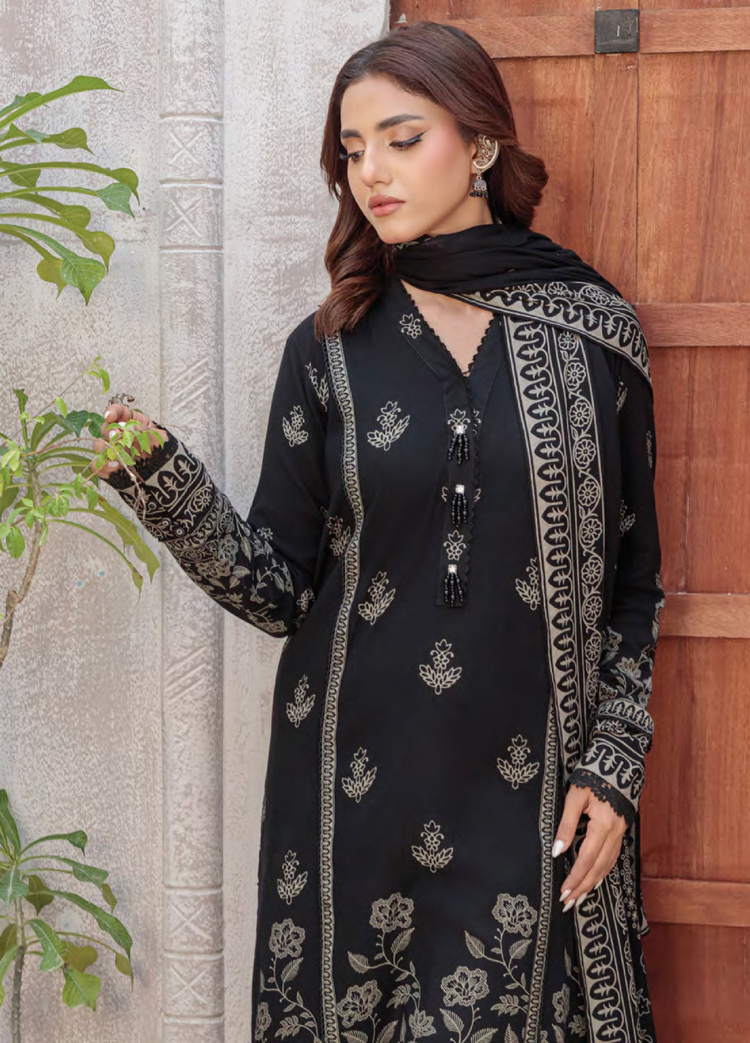 Lakhany Printed Pashmina Suits Unstitched 3 Piece LSM25LP LG-SG-0035-C - Winter Collection