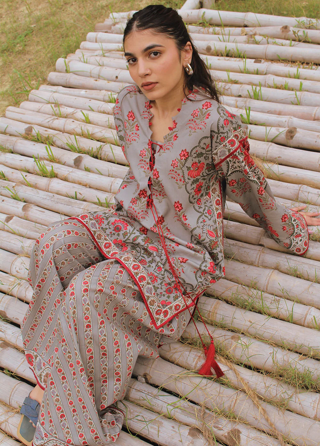 Joolie Prints by Saira Rizwan Printed Cambric Suits Unstitched 3 Piece SR25JP JPU25-03 Silver Lining - Summer Collection