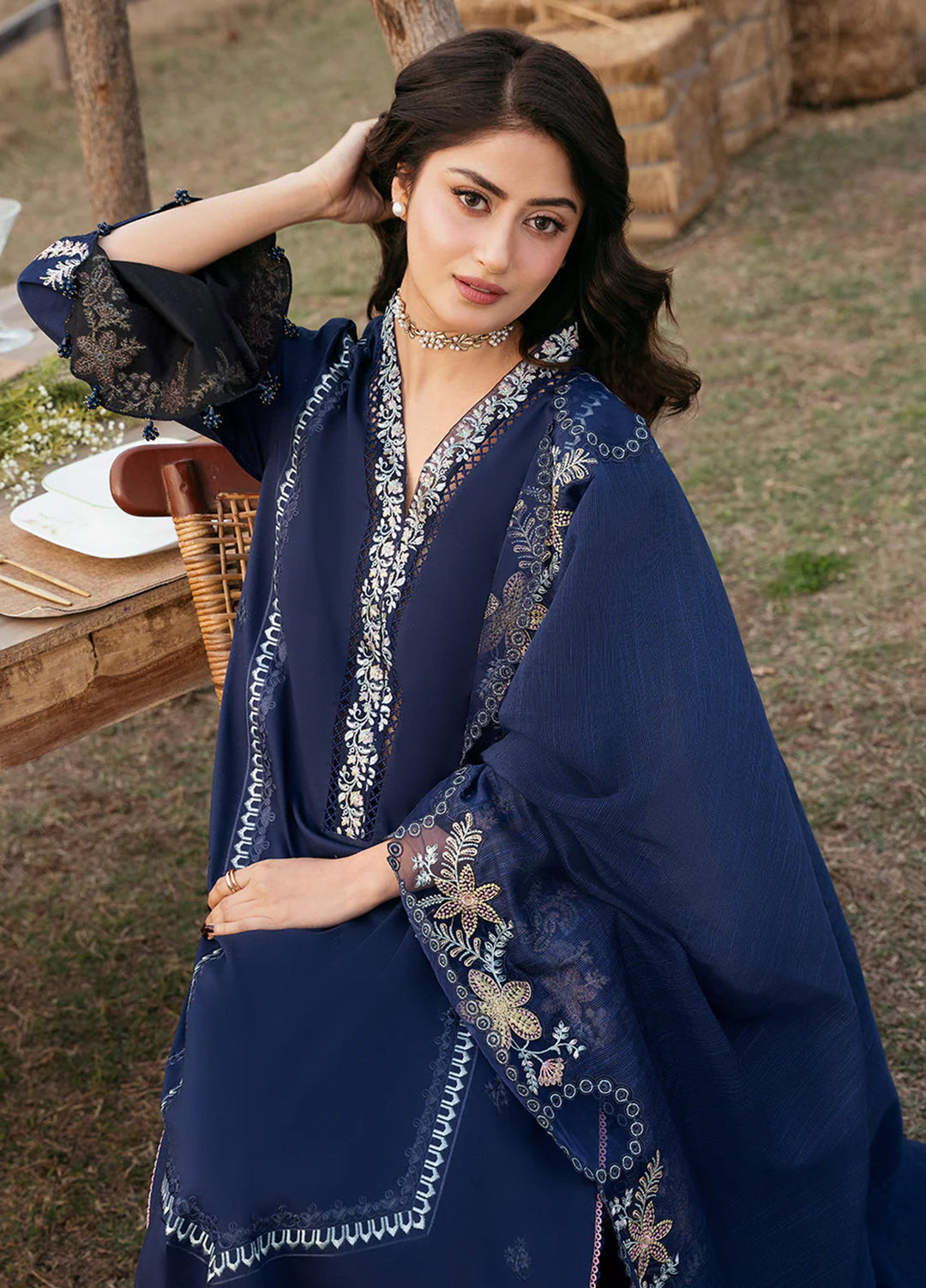 Mahveen by Izel Unstitched Embroidered Lawn 3 Piece Suit Naaz - Eid Collection