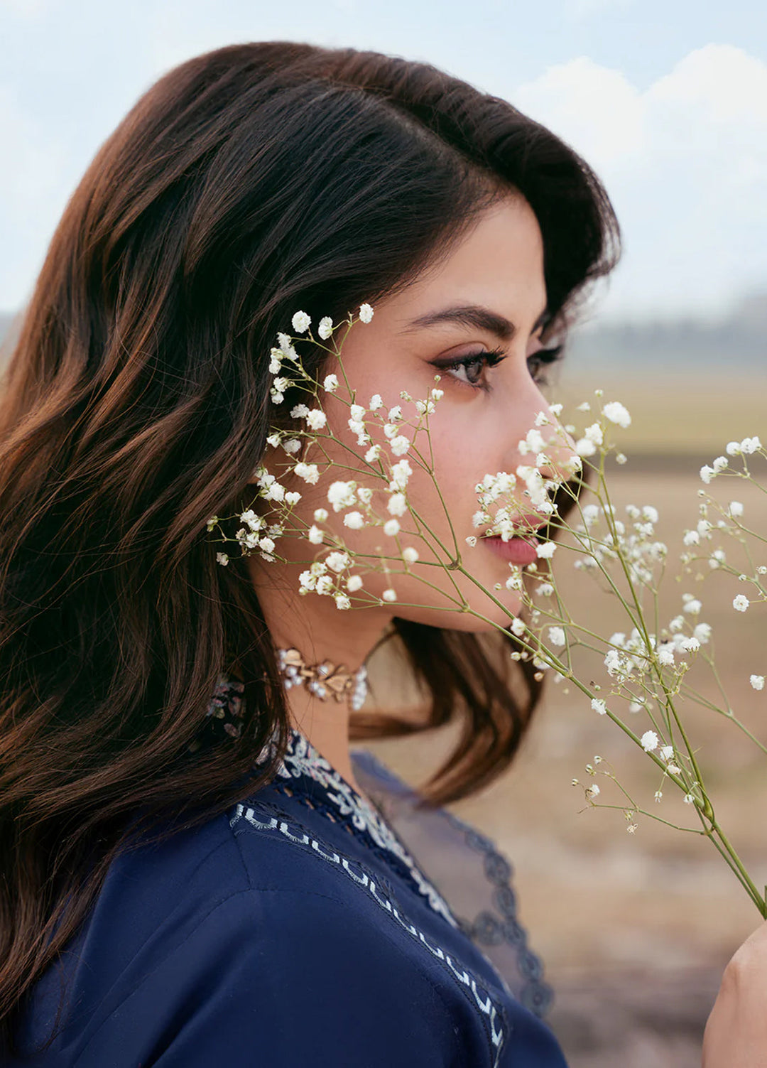 Mahveen by Izel Unstitched Embroidered Lawn 3 Piece Suit Naaz - Eid Collection