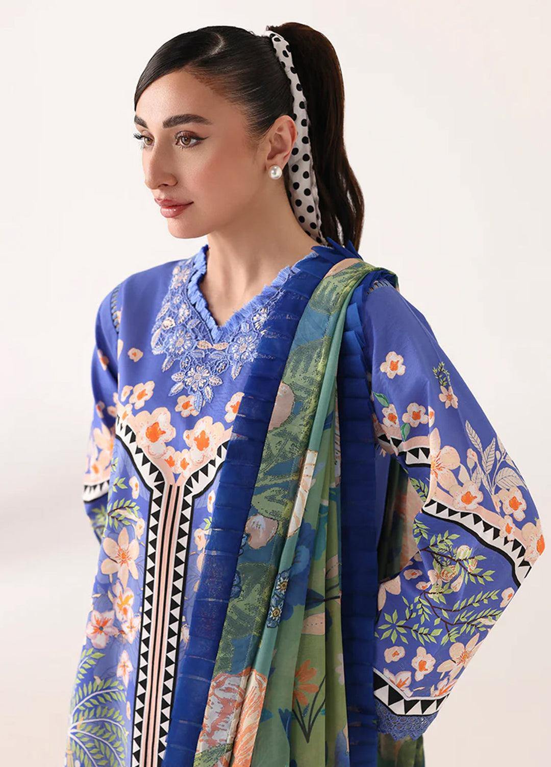 Rosette by Roheenaz Unstitched Lawn Embroidered 3 Piece Suit RNZ26UR Breeze Of Dawn-6A - Summer Collection