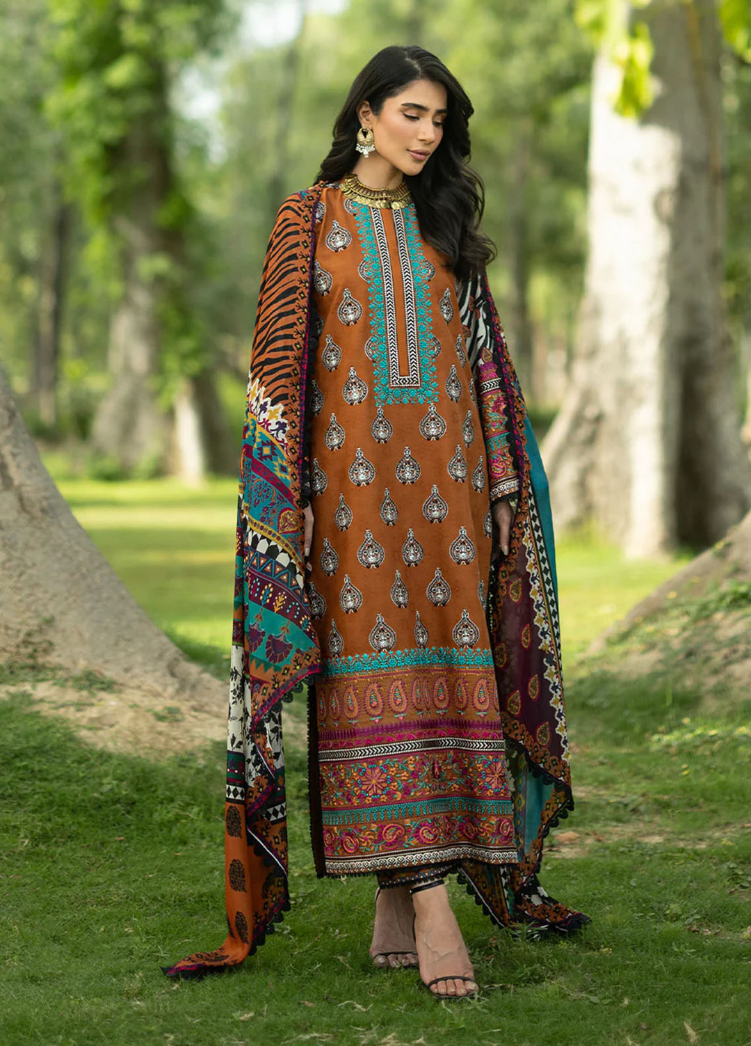 Zainab Chottani Unstitched Embroidered Jacquard 3 Piece Suit ZC26ULE Erin 11 - Eid Collection