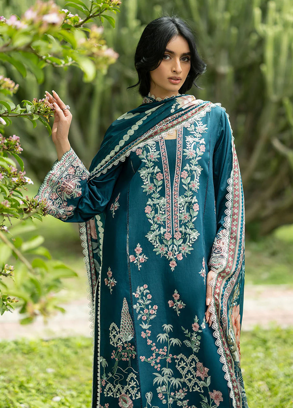 Zainab Chottani Unstitched Embroidered Lawn 3 Piece Suit ZC26ULE Faye 01 - Eid Collection