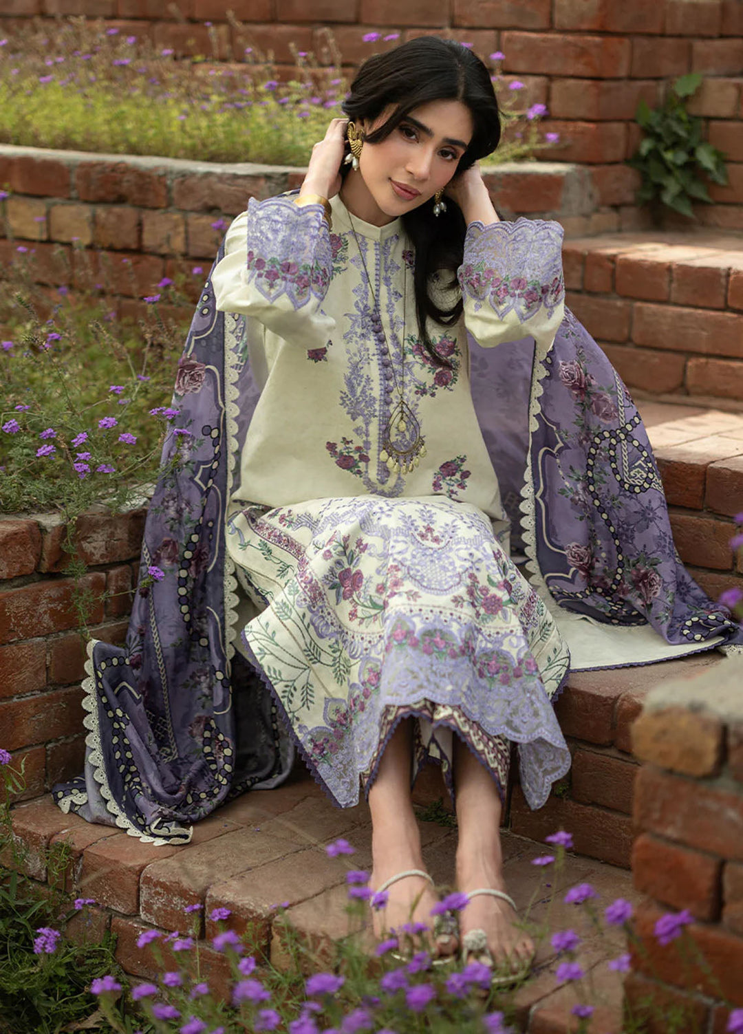 Zainab Chottani Unstitched Embroidered Jacquard 3 Piece Suit ZC26ULE Kyra 04 - Eid Collection