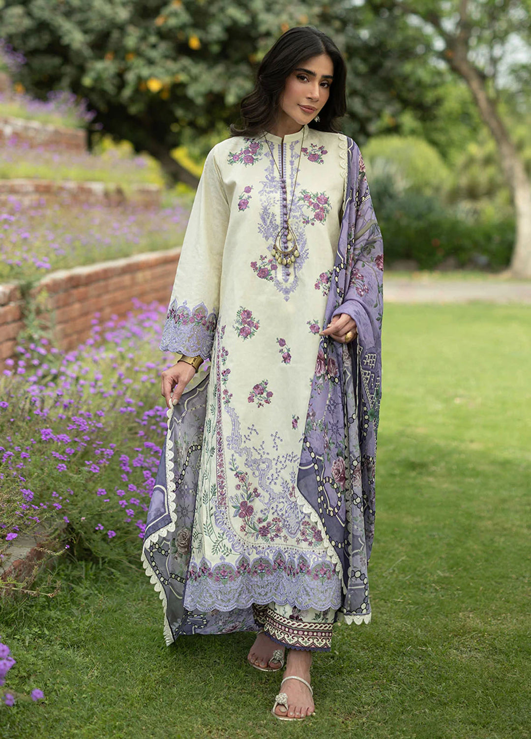 Zainab Chottani Unstitched Embroidered Jacquard 3 Piece Suit ZC26ULE Kyra 04 - Eid Collection
