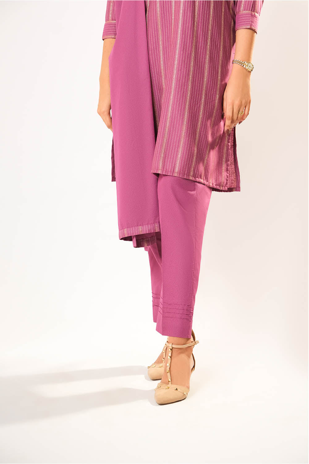 Senorita Women RTW Women Printed S.Pink and Gold Casual 3 Piece Suit Cotton Karandi Dobby LAD-03211 - Winter Collection