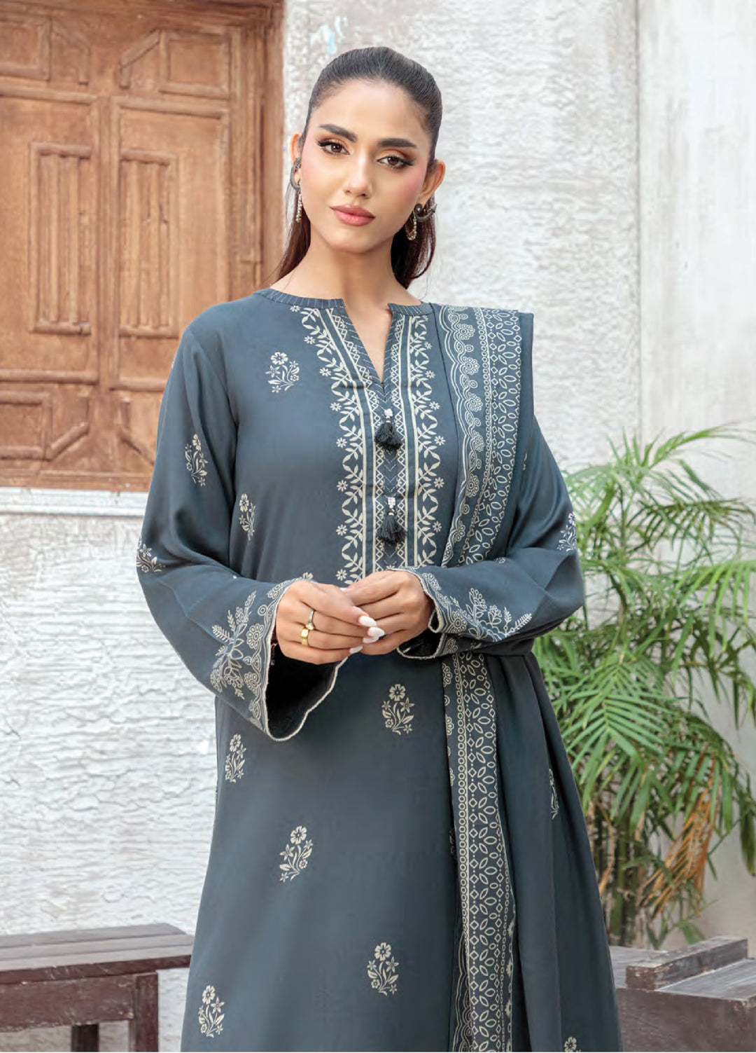 Lakhany Printed Pashmina Suits Unstitched 3 Piece LSM25LP LG-RK-0082-B - Winter Collection