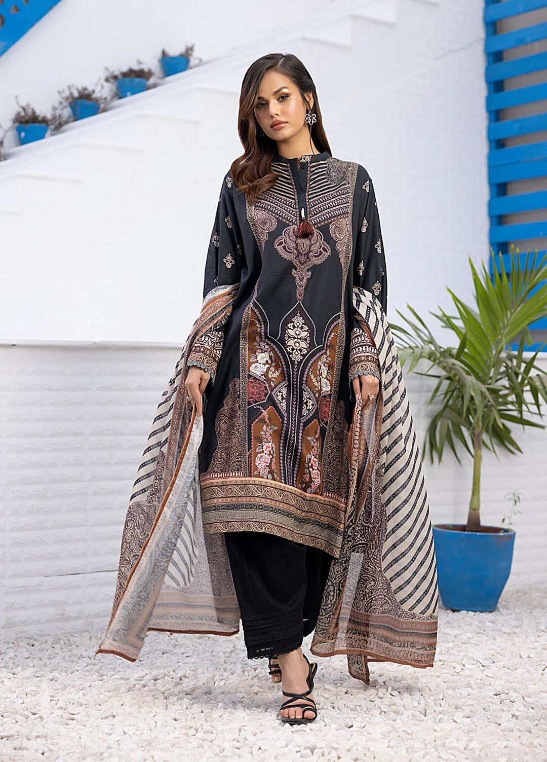 Salitex Women Printed Cambric 3 Piece Suit WRS3BA24AL27 - Winter Collection