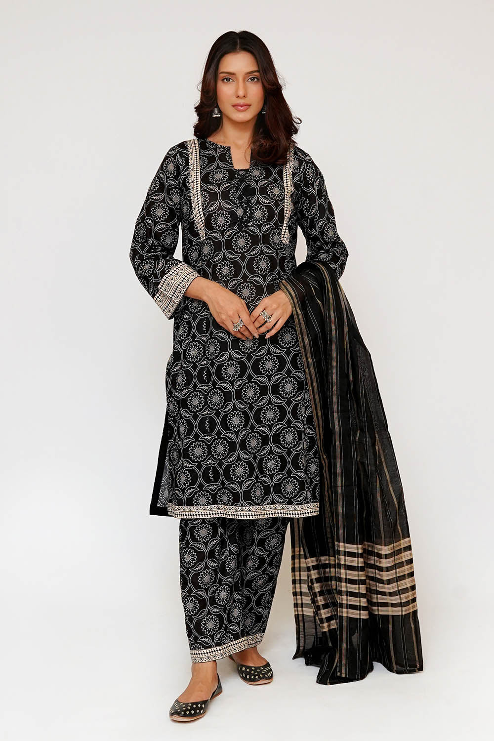 Senorita Women RTW Printed Lawn Cotton 3 Piece Suit LAD-03487 Eid Collection