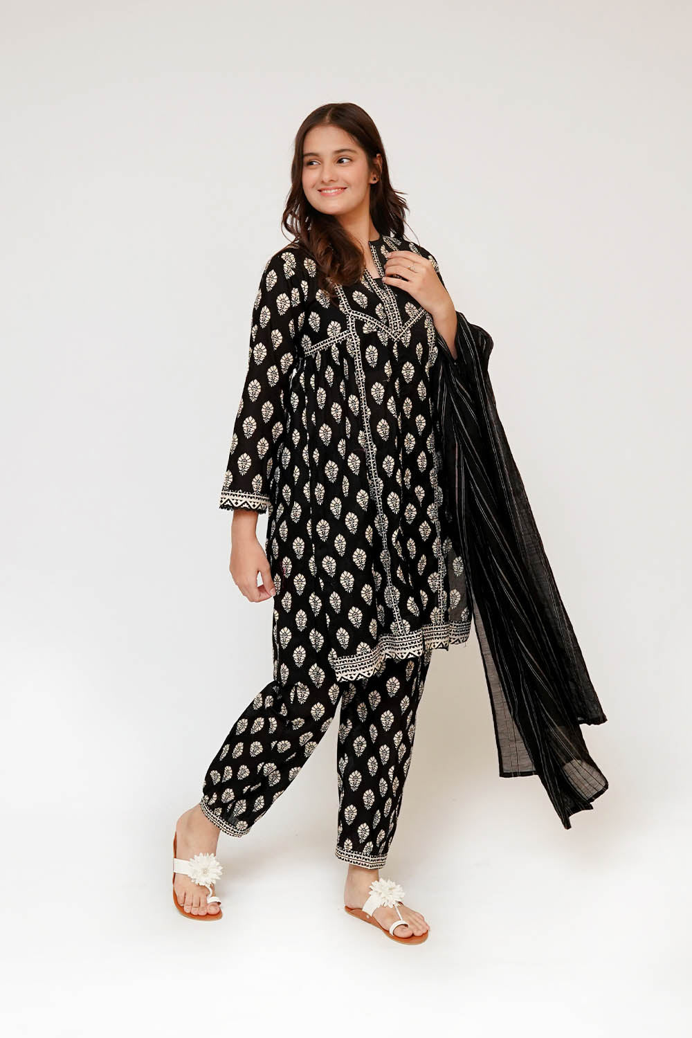 Senorita Girls RTW Printed Lawn Cotton 3 Piece Suit GAD-03461 Eid Collection