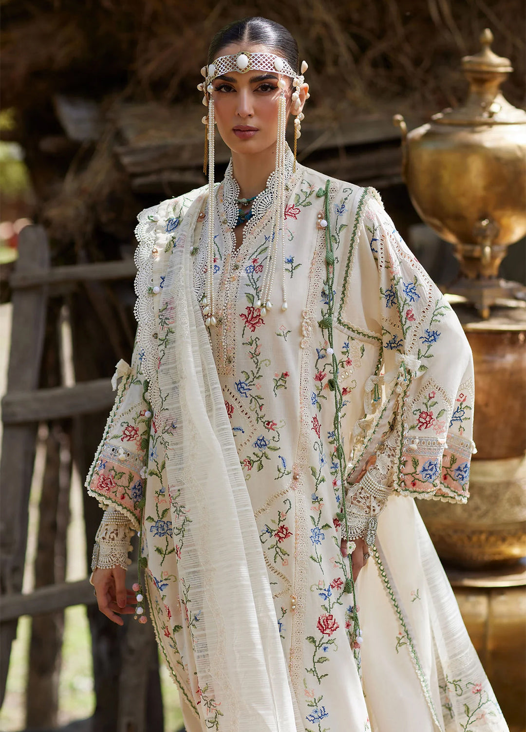 Kashmee Legacy by Elan Unstitched Embroidered Slub Lawn 3 Piece Suit EL26ULKL Sozraag EL26-03B - Festive Collection