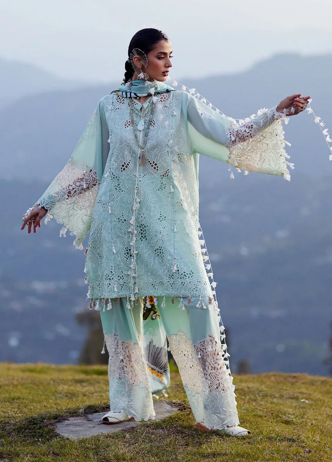 Kashmee Legacy by Elan Unstitched Embroidered Slub Lawn 3 Piece Suit EL26ULKL Zevaré EL26-07A - Festive Collection
