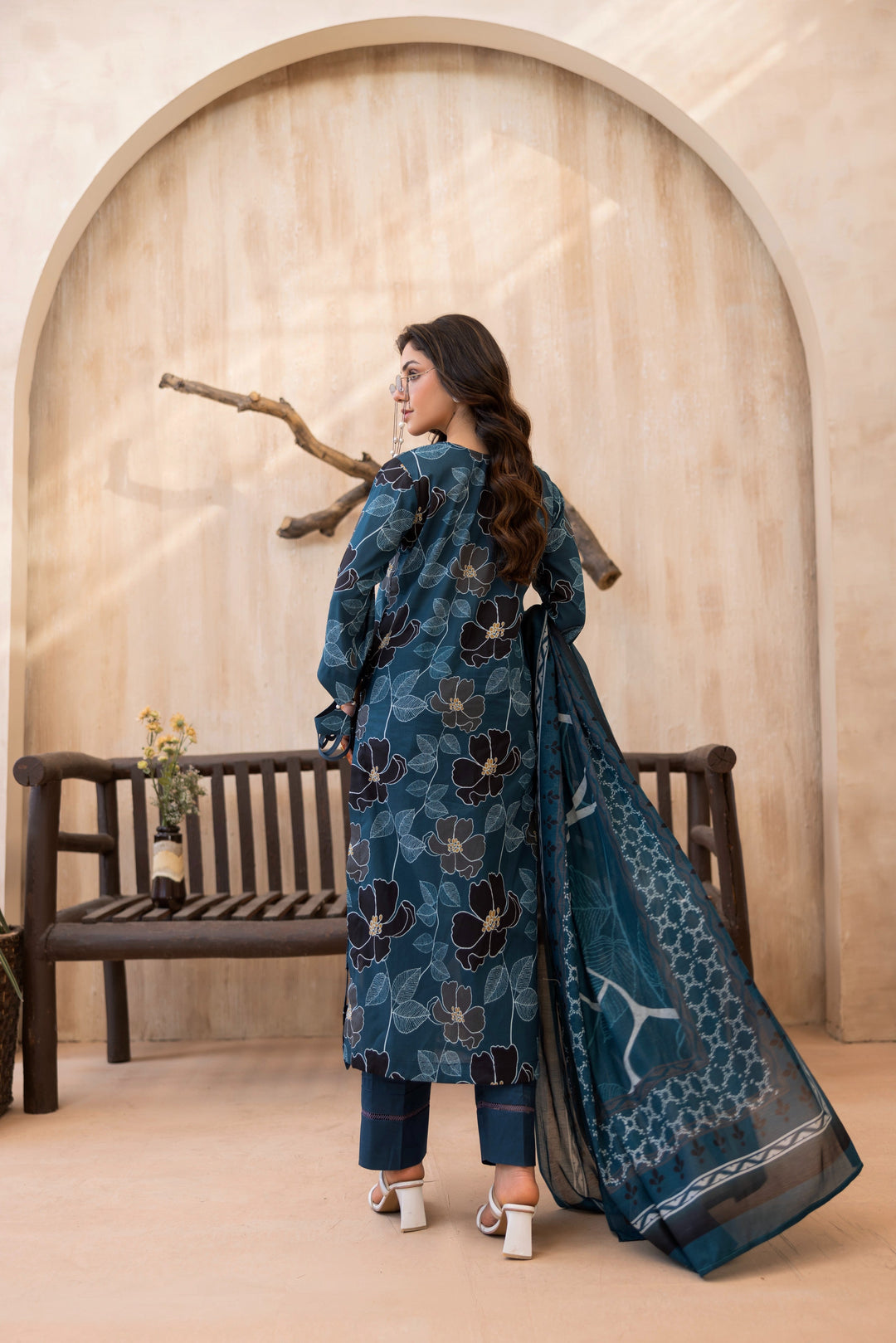 Printed Perfection by Waresha RTW Printed Lawn 3 Piece Suit Summer Royale Festive Collection
